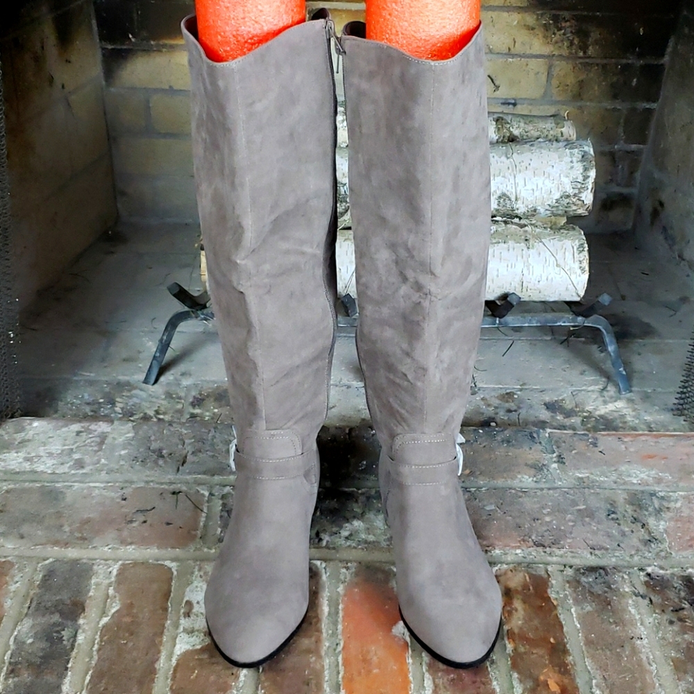 NWT JustFab Wide Calf knee-high flat boots Size 11
